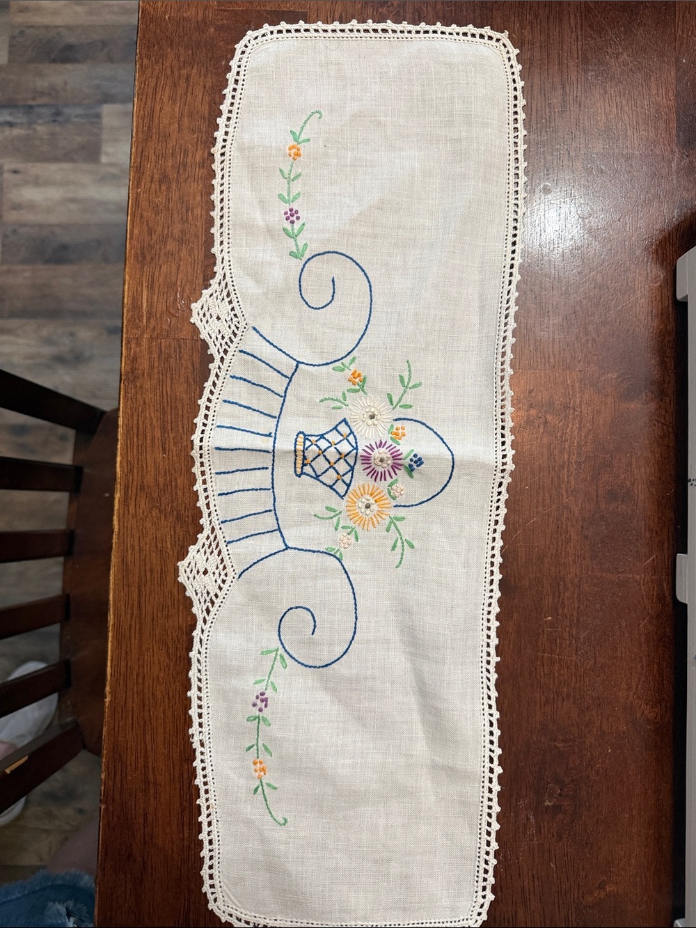 Hand-Embroidered Cream Linen Table Runner with Floral Motif